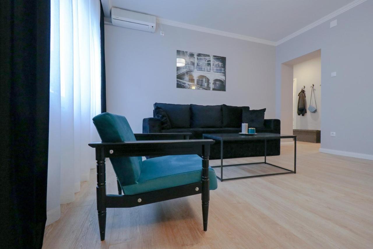 Heart Of Nis Appartement Buitenkant foto